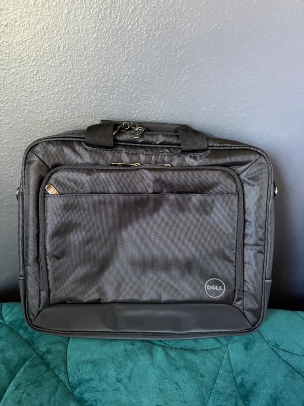 Dell Black Laptop Case Bag with Shoulder Strap NEW